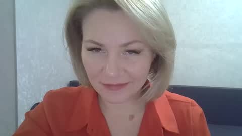 3susie online show from 10/16/25, 10:27