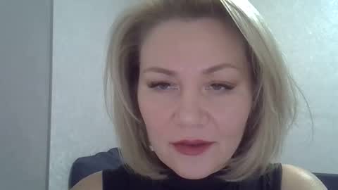 3susie online show from 10/19/25, 10:16