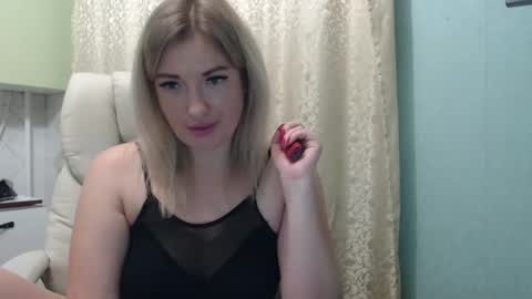 3sweetcandy3 online show from 11/03/25, 11:48