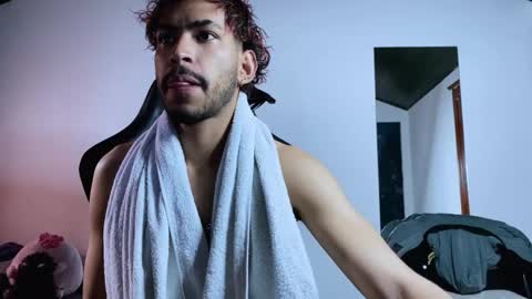 Snapshot of 3v1l_ chatting on 11/09/25, 06:39 E V I L online show from 11/09/25, 06:39