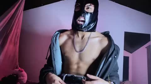 Snapshot of 3v1l_ chatting on 11/11/25, 04:34 E V I L online show from 11/11/25, 04:34