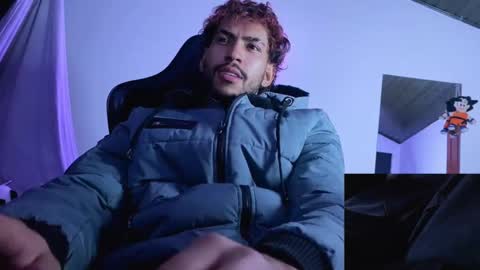 Snapshot of 3v1l_ chatting on 11/17/25, 06:52 E V I L online show from 11/17/25, 06:52