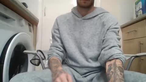 420feetloverr420 online show from 09/25/25, 11:19