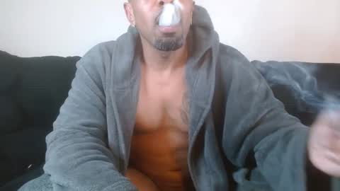 420flyguy online show from 12/12/24, 07:48