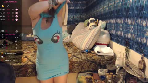 420stonerchick online show from 11/13/25, 04:11