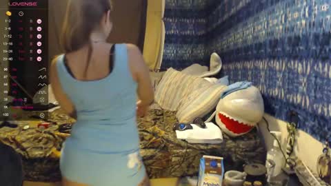 420stonerchick online show from 05/11/26, 01:06