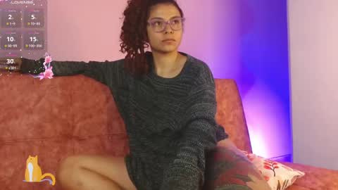 Snapshot of 420viol3ta_ chatting on 02/16/25, 06:10 Violeta online show from 02/16/25, 06:10