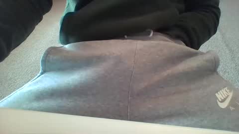 Snapshot of 4glz chatting on 10/23/25, 11:24 4glz online show from 10/23/25, 11:24