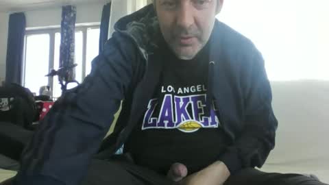 Larese Carlo online show from 04/23/26, 11:31