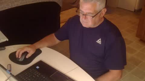 Snapshot of 55mnc chatting on 10/10/25, 11:04 Joe online show from 10/10/25, 11:04