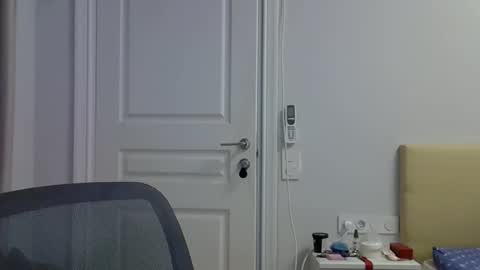 5anna online show from 10/23/25, 04:28