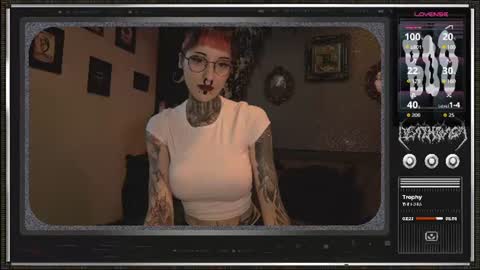 Juune online show from 06/24/26, 07:24