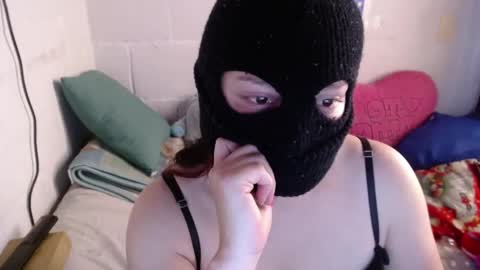 SHANNON online show from 02/04/25, 04:18