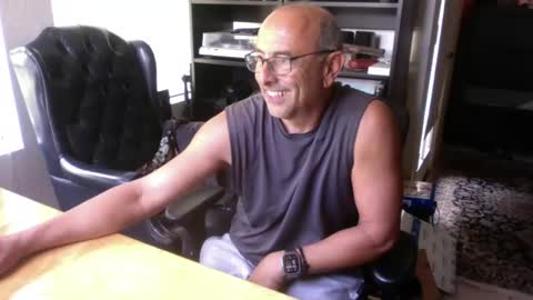 Snapshot of 66sexytime99 chatting on 10/31/25, 05:58 daddy vegas  for single women and couples here online show from 10/31/25, 05:58