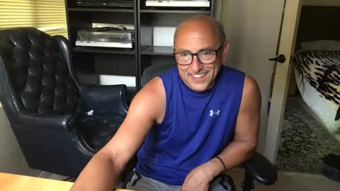 daddy vegas  for single women and couples here online show from 06/10/26, 12:22