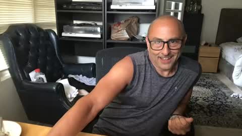 daddy vegas  for single women and couples here online show from 07/01/26, 05:02