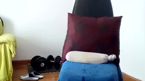 Snapshot of 69angelito69 chatting on 10/02/25, 02:35 69angelito69 online show from 10/02/25, 02:35