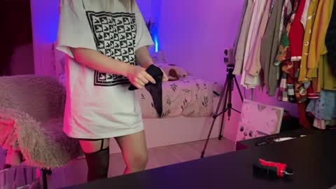    online show from 01/15/25, 04:11