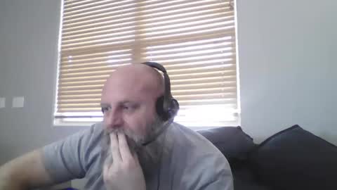 Snapshot of 69singledad79 chatting on 12/11/24, 04:42 69singledad79 online show from 12/11/24, 04:42