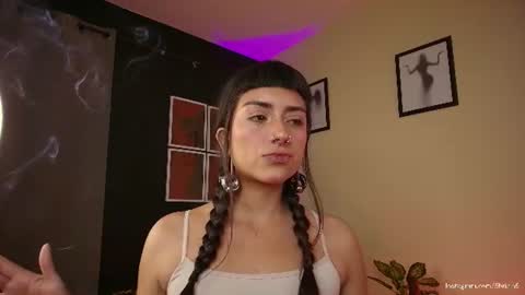 B R I E L A  online show from 06/18/26, 05:30