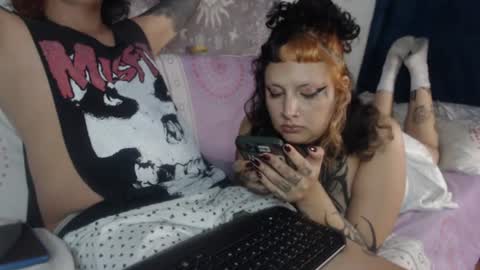 Snapshot of 6mey6mey6 chatting on 06/11/26, 03:26 6mey6mey6 online show from 06/11/26, 03:26