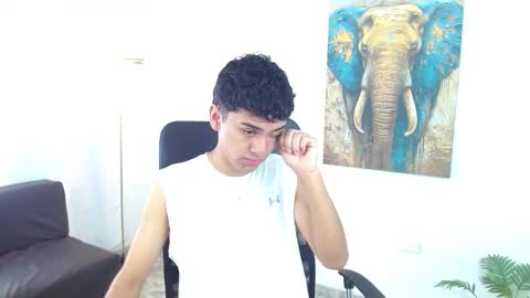 Snapshot of 7alan chatting on 11/01/25, 01:02 Alan online show from 11/01/25, 01:02