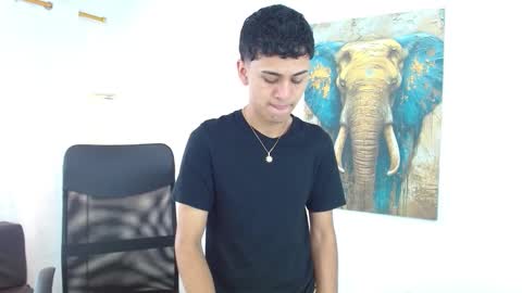 Snapshot of 7alan chatting on 11/03/25, 01:23 Alan online show from 11/03/25, 01:23