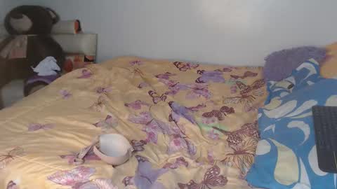 Snapshot of 7sunflower7 chatting on 12/18/25, 12:38 SunFlower online show from 12/18/25, 12:38