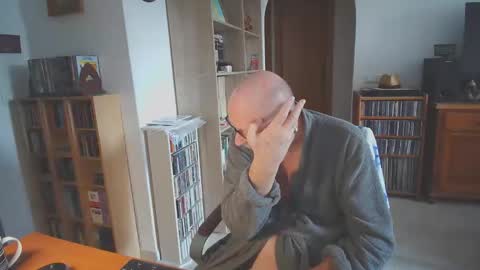  Papi  online show from 10/29/25, 08:16