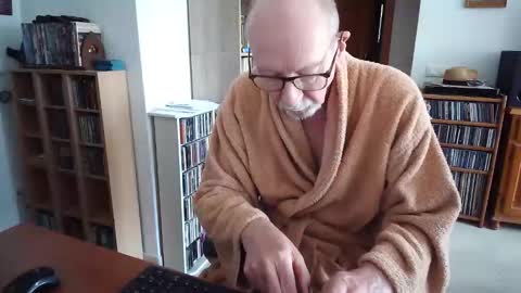  Papi  online show from 03/19/26, 09:57