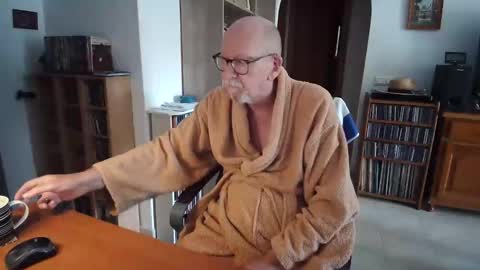  Papi  online show from 05/02/26, 08:41