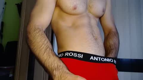 Snapshot of 8000zuerich chatting on 10/17/25, 09:23 Nicolas online show from 10/17/25, 09:23