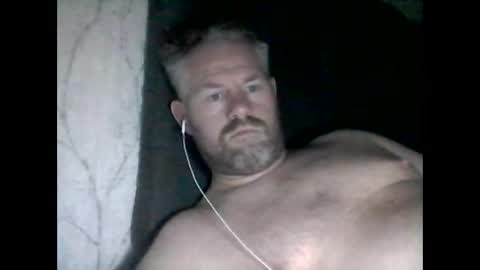 Snapshot of 81jonnyx chatting on 12/25/24, 10:48 81jonnyx online show from 12/25/24, 10:48