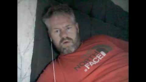 Snapshot of 81jonnyx chatting on 01/03/25, 11:35 81jonnyx online show from 01/03/25, 11:35