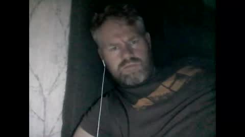 Snapshot of 81jonnyx chatting on 01/06/25, 09:32 81jonnyx online show from 01/06/25, 09:32