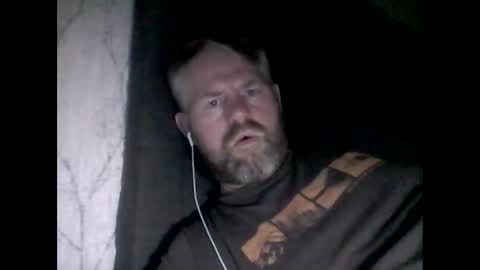 Snapshot of 81jonnyx chatting on 02/22/25, 11:03 81jonnyx online show from 02/22/25, 11:03