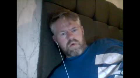 Snapshot of 81jonnyx chatting on 03/06/25, 09:20 81jonnyx online show from 03/06/25, 09:20