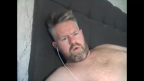 Snapshot of 81jonnyx chatting on 03/11/25, 07:26 81jonnyx online show from 03/11/25, 07:26
