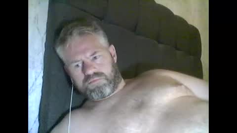 Snapshot of 81jonnyx chatting on 09/11/25, 09:48 81jonnyx online show from 09/11/25, 09:48