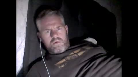 81jonnyx online show from 10/17/25, 09:28