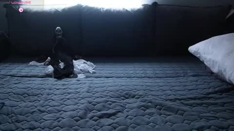 Snapshot of 888_666 chatting on 11/01/25, 02:02 Monicano face online show from 11/01/25, 02:02