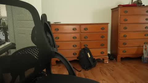 8inch_blessed online show from 05/08/26, 04:56