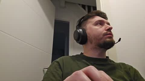 8inchdude93 online show from 06/26/26, 07:46