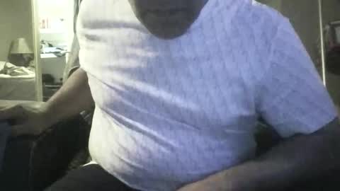 Snapshot of 8inchthrobbincock chatting on 12/01/25, 11:48 8inchthrobbincock online show from 12/01/25, 11:48