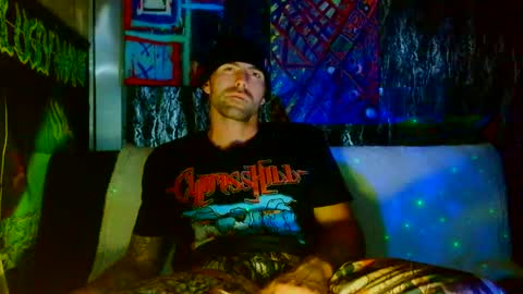 Snapshot of 8inspyder chatting on 10/19/25, 11:00 EvelDicknievel1 online show from 10/19/25, 11:00