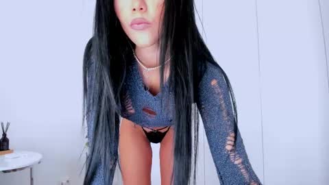 8selene online show from 12/05/25, 11:19