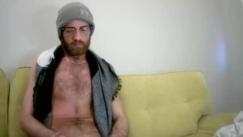 Snapshot of 90210screamer chatting on 12/08/24, 12:30 90210screamer online show from 12/08/24, 12:30