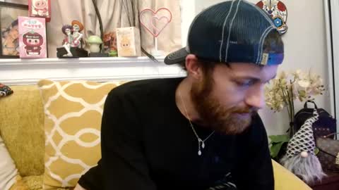 Snapshot of 90210screamer chatting on 12/18/25, 07:03 90210screamer online show from 12/18/25, 07:03