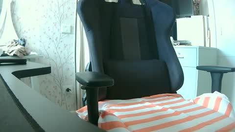 Arturo online show from 09/29/25, 03:50