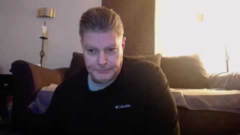 Snapshot of 989guy chatting on 02/16/25, 06:32 989guy online show from 02/16/25, 06:32